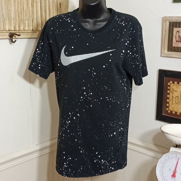 Nike Tops - 🟢4oz (180) Nike logo short sleeve tee
